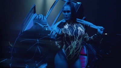 Vikina、Omar Courtz - INFIEL