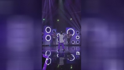宋秉洋、全球中文音乐榜上榜 - 一起失眠