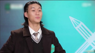 大雄小个子穿搭日记 - 【高等rapper4】EP02 年级对抗cypher 4 -《Chin Check》