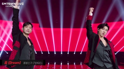 120斤大萌萌 - [SMTOWN] 东方神起 <DREAM> 210101
