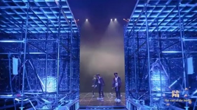 TF家族-朱志鑫、TF家族-苏新皓、TF家族-张极、TF家族-左航、TF家族-张泽禹、TF家族-张峻豪、TF家族-余宇涵 - 灵魂冲浪（Surf in a hurricane）