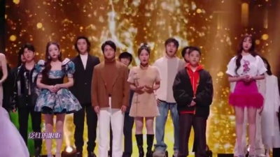 尚雯婕、张碧晨、张栋梁、郑云龙、陈卓璇、程响、迟里乌布、邓典、邓见超、窦佳嫄、邓寓君(等什么君)、房东的猫、黑屋乐队、黄礼格、鞠起、枯木逢春、JelloRio李佳隆、刘至佳、龍猛寺寬度、梦然、沙一汀EL、宋宇宁、田鸿杰、万妮达Vinida Weng、王赫野、吴映香Lúcia、希林娜依高、杨默依、姚琛、step.jad依加、早安、赵紫骅、郑闯、Nene郑乃馨 - 微光