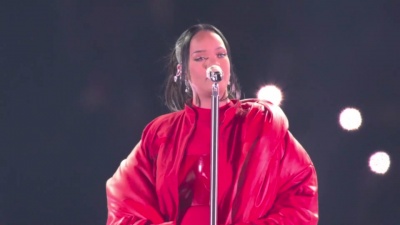 Rihanna - Bitch Better Have My Money + Where Have You Been + Only Girl (In The World) +We Found Love + Rude Boy + Work + Wild Thoughts + Pour It Up + All of the Lights + Run This Town + Umbrella + Diamonds
