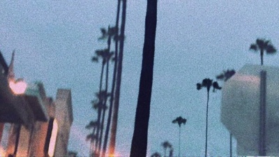 Slow Moon、Lola - Everyone, Everywhere