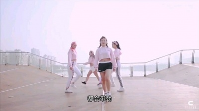 张有中 - 红蔷薇《好心情》#劲歌热舞。
