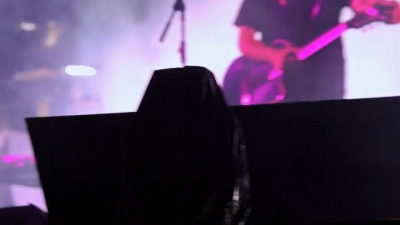 爱豆圈 - 赵雷《朵》2023济南新青年音乐节饭拍