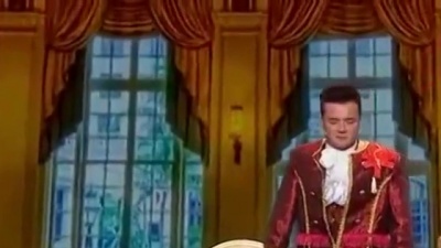 影视吐槽王 - 崔大笨上演“睡王子”！只有公主才能吻醒，公主一出全场笑翻！