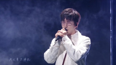 唐汉霄、深圳市爱特乐团小岱、北京市盲人学校乐之光合唱团 - 焰火向星辰
