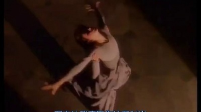 Kate Bush - Running Up That Hill 中英字幕版