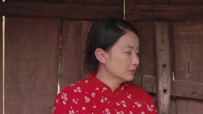 黄土风情网 - 刘妍新歌《谁也不能卖良心》听哭了！