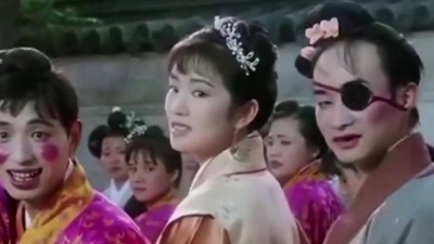 白雪小郡主 - 叶振棠一曲《忘尽心中情》，唱的豪迈洒脱，历尽岁月洗礼依旧经典