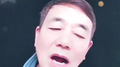 老爹今天不营业 - #摇篮曲#月儿明风儿轻，树叶儿遮窗棂，蛐蛐儿叫铮铮……太好听了！#好歌分享 #音乐