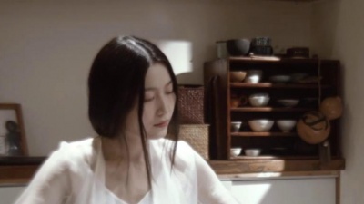 流行音悦台 - 古琴独奏版《左手指月》 这是你不听想象不到的气质