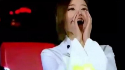 冰玉儿 - 张惠妹现场翻唱窦唯经典歌曲《无地自容》，实力天后，一开口全场沸腾