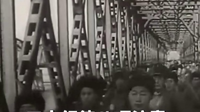 爱听歌的小女孩 - 经典军旅红歌《三大纪律八项注意》振奋人心的演唱，给人力量