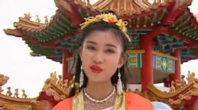 歌唱家小萍萍吴泓君 - 月娘岛有我在等你