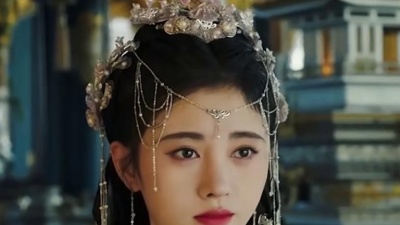 希纯音乐 - 钟明秋《不装饰你的梦》：宁愿我携着忧郁归去，像刚消失那阵风！