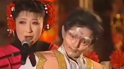 晓峰音乐原创歌曲制作 - 今天晚上回家最少八个菜，二人转单出头《老汉背妻》刘山杏表演！