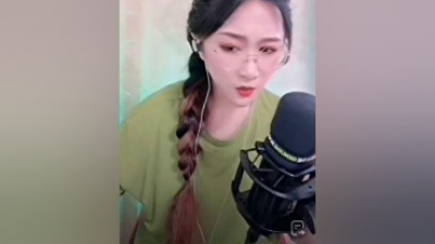 猴哥 - 《阿爸阿妈》艾米尔演唱