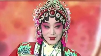歐式靓妞 - 窦凤琴窦风霞姐妹同台表演秦腔《表花》，你更喜欢哪一位？