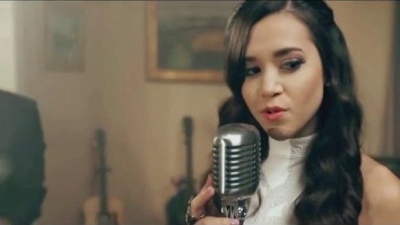 Megan Nicole、MAX - Treasure
