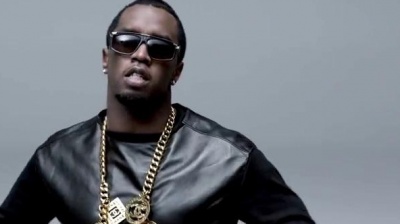 will.i.am、Britney Spears、Hit-Boy、Waka Flocka Flame、Lil Wayne、Puff Daddy - Scream&Shout