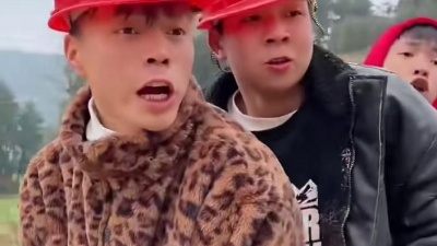 朵一 - #怪兽 #迪迦变身 #沙雕电视剧 #上才艺