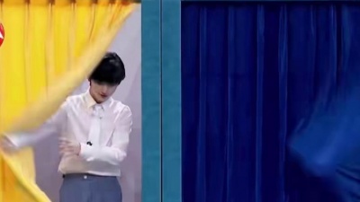科技杜小白 - #祺鑫 惊人的默契同步率 你俩搁这秀呢～ #马嘉祺#丁程鑫