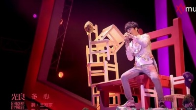 神回复吐槽帝 - 光良-多心(回忆里的疯狂巡回演唱会)