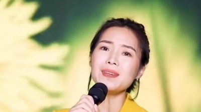 宝藏音乐 - 一现场 视频排着来，那英比的过云朵吗？#真人真唱 #云朵#刀郎#那英#西海情歌 #楼兰#云朵清唱我的楼兰