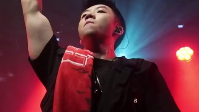 孤月枫影 - 杨和苏《绝不投降》杭州66