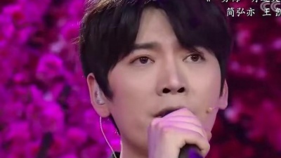 普焊小哥 - 简弘亦、王凯合唱《一剪梅·舟过吴江》，嗓音沧桑醇厚，听醉了！