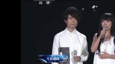 牛奶咖啡 - 偶尔还是会想起你
