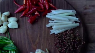 风云一片 - 【生活】【李子柒】看书追剧必备小零食《麻辣手撕牛肉干》