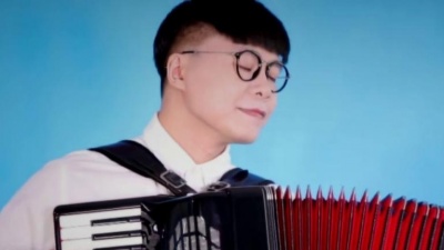淡呀淡的光 - 《我和我的祖国》——手风琴独奏