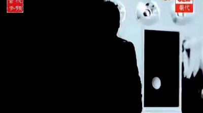 曾庆波-家庭版KTV - 杨坤《站台2010》MV版，节奏感劲爆十足，太好看了