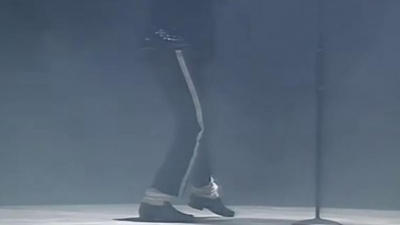 潮音乐酱 - 迈克尔杰克逊神作《Billie Jean》太空步一出，全场炸裂！