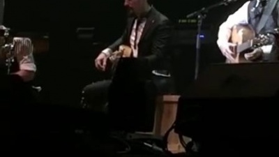 画外音voice_over_ - 林俊杰现场演唱《独舞》果然是名副其实的行走的CD！