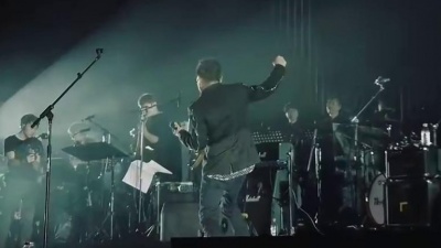 小飞努力中 - 罗大佑《是否》现场版