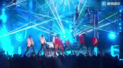 Jennifer Lopez、Pitbull - Live It Up (Billboard颁奖礼) 现场版 中英字幕 (小多比制)
