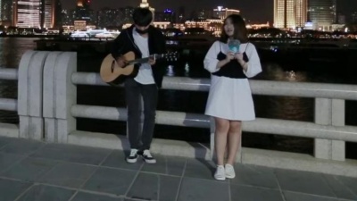 吴学秋 - 靠近一点点 (翻唱版)