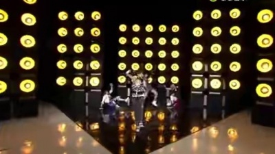 2NE1 - FIRE SBS现场版