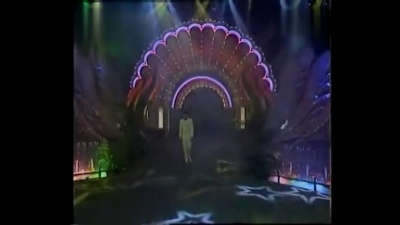蔡国庆 - 走进我的梦幻童年(live版)