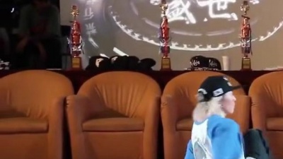 乡村音乐秀 - “亚洲舞王”南贤俊的Poppin机械舞，看完真的很服！