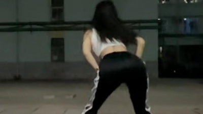菠萝的旅行日记 - #舞蹈 #辣妹 #跳舞 #翻跳 #sexyback #nana编舞 #jazz 亲爱的女孩 不要看见别人发光就觉得自己暗淡#高糊