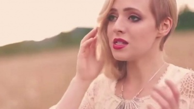云若相依 - 「麻辣音乐君」Photograph - Madilyn Bailey & Peter Hollens 72