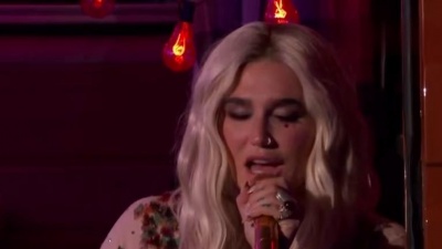 Macklemore、Kesha - Good Old Days (2018年Billboard颁奖典礼表演曲目)