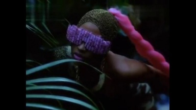 Nicki Minaj - Massive Attack