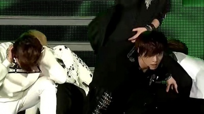EXO & EXO-M - We Are The Future -SSTV 第27届金唱片颁奖典礼 现场版 13/05/11