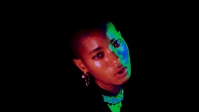 WILLOW - hover like a GODDESS